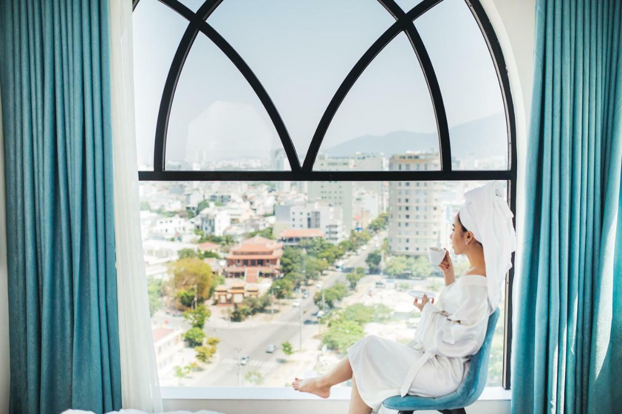 อดาลีน โฮเต็ล แอนด์ สวีท Hotel ดานัง ภายนอก รูปภาพ