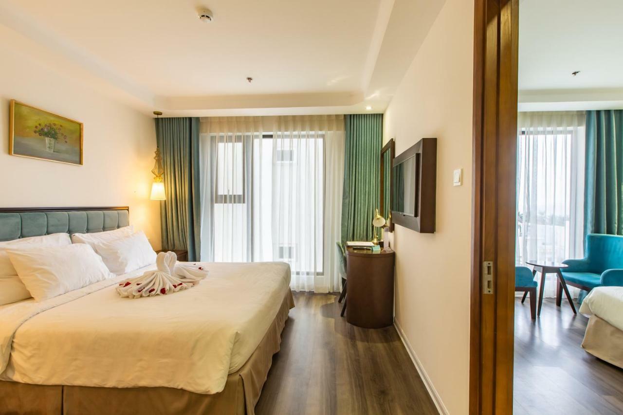 อดาลีน โฮเต็ล แอนด์ สวีท Hotel ดานัง ภายนอก รูปภาพ